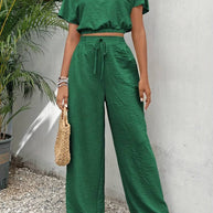WW | Chic Crop Top T-Shirt und Hochbundhose
