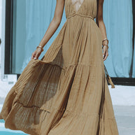 WW – Neckholder-Maxikleid aus Leinenmischung mit rückenfreiem Schlitz