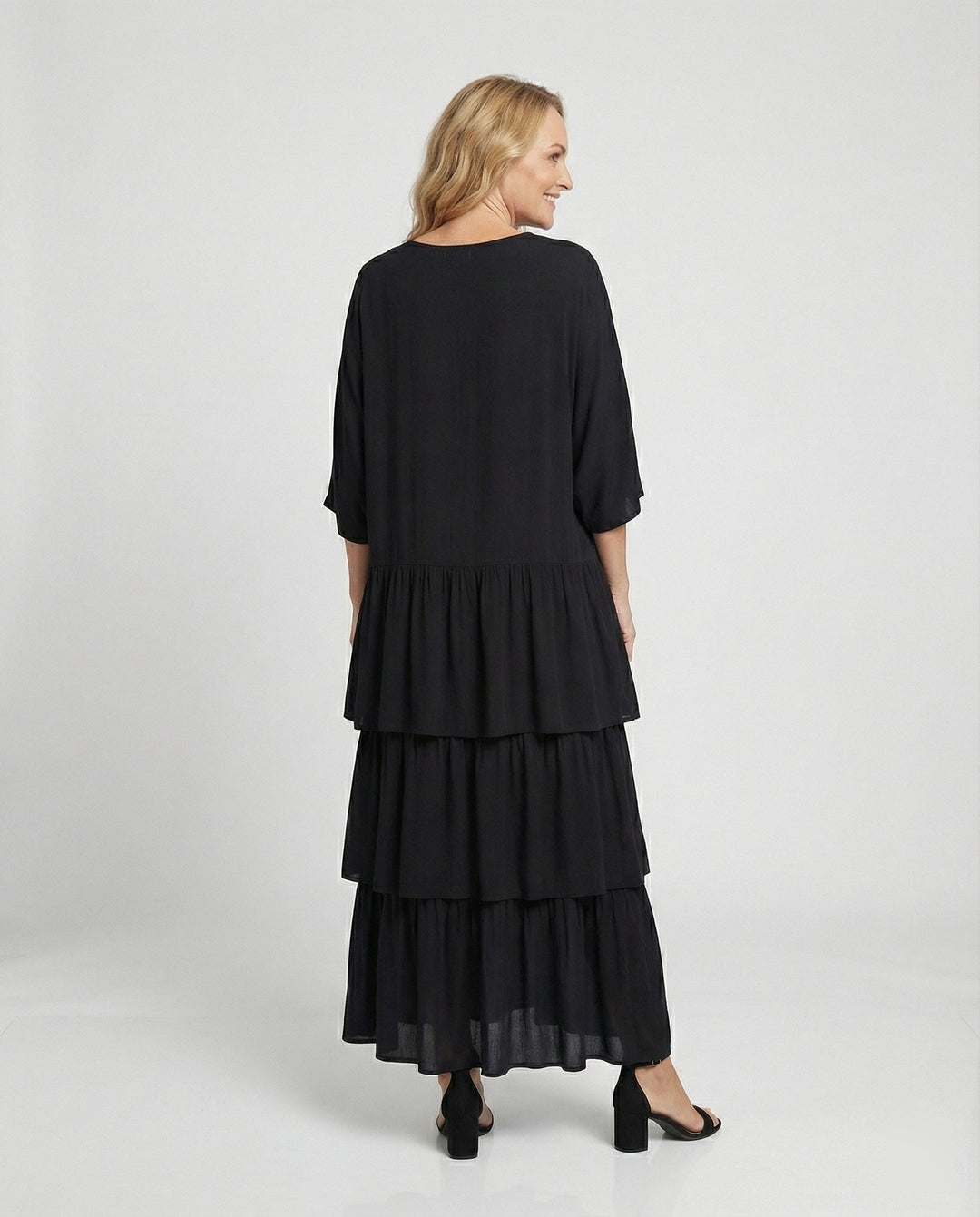 W&W Mode | Luxuriös Elegantes Chiffonkleid