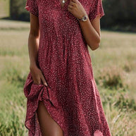 WW | Kurzärmeliges Grünes Minikleid Mit Punkten