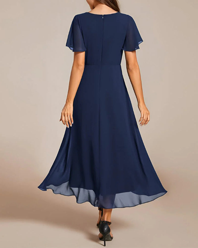 WW | Kleid mit V-Ausschnitt und Rüschenärmeln