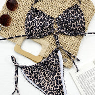 WW | Rüschentrill Halterneck Bikini Set