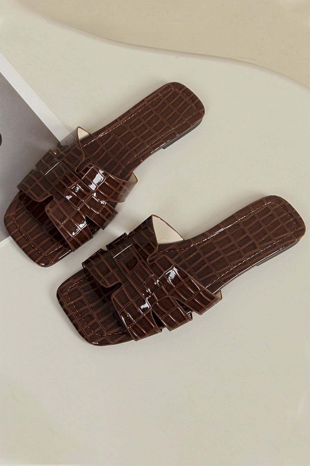 W&W Mode | Weiße Slides Mit Kroko Optik