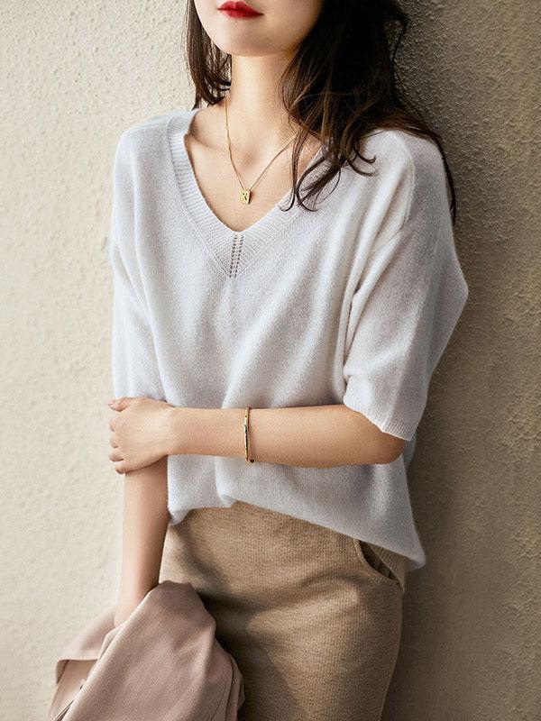 WW | Luxurious soft cashmere V-neck sweater for women