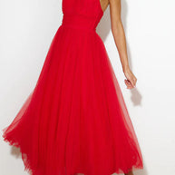 Feminines Sommerkleid mit fließendem Rock & eleganter Silhouette
