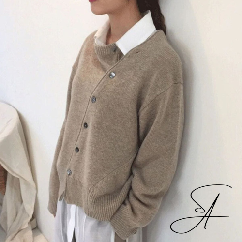 W&W Mode | Wickel-Cardigan mit stilvollen Knopfdetails