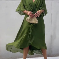 WW | stilvolles und elegantes Chiffonkleid mit V-Ausschnitt