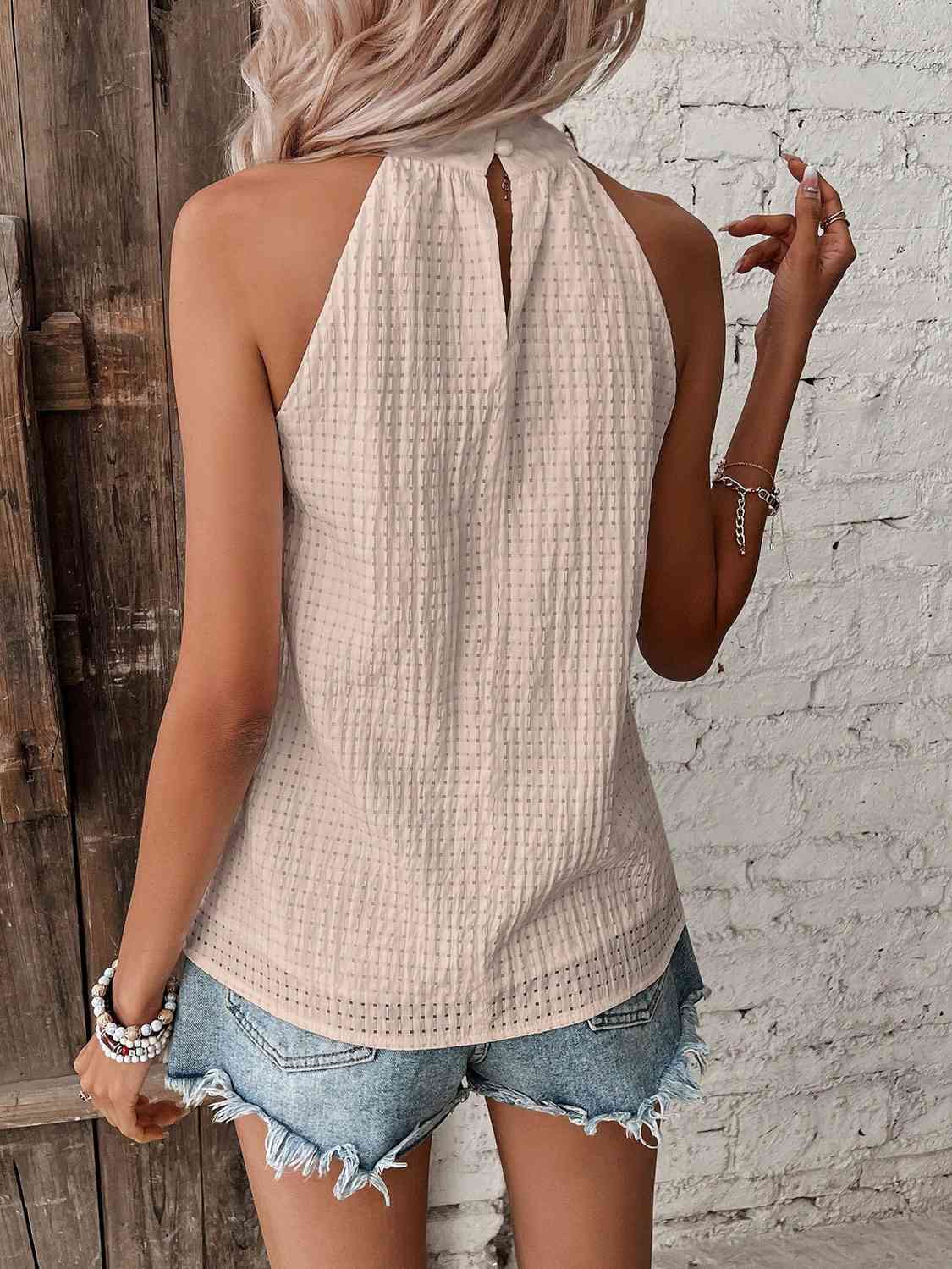 WW | Neckholder-Top mit Punktedetail