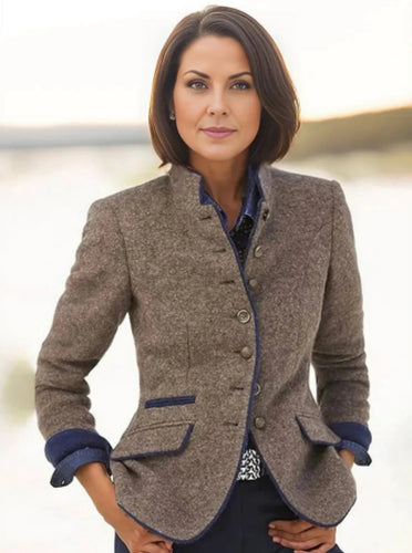 W&W Mode | Mehrknopf Damenjacke Aus Wolle Mit Farbkombination