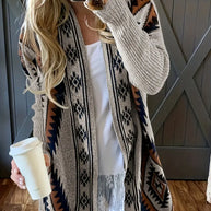 – Strickjacke mit ethnischem Aufdruck