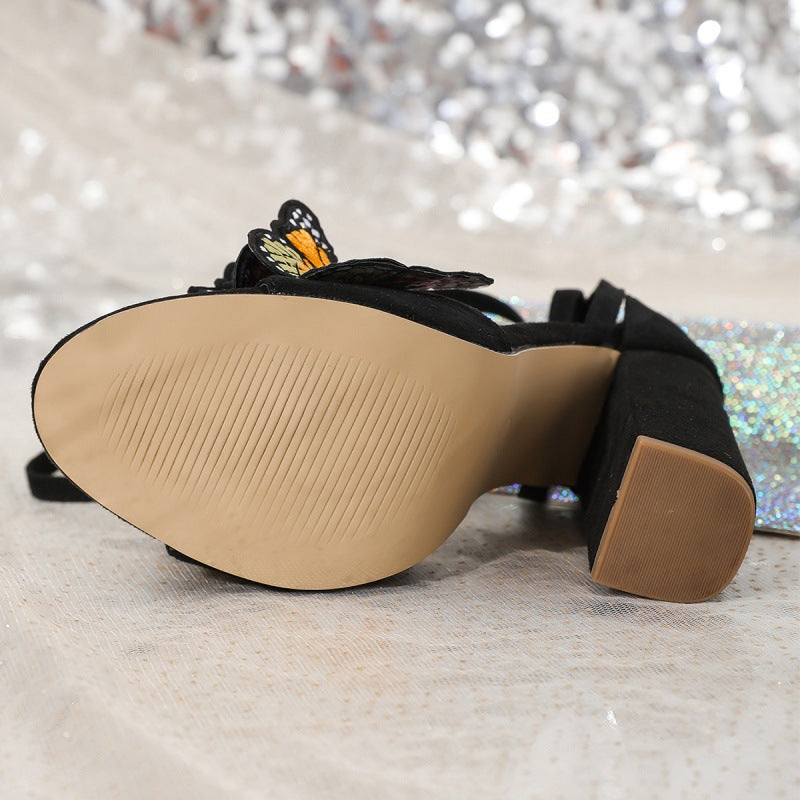 Damen-Sandalen mit Schmetterlingsdetail und hohem Absatz