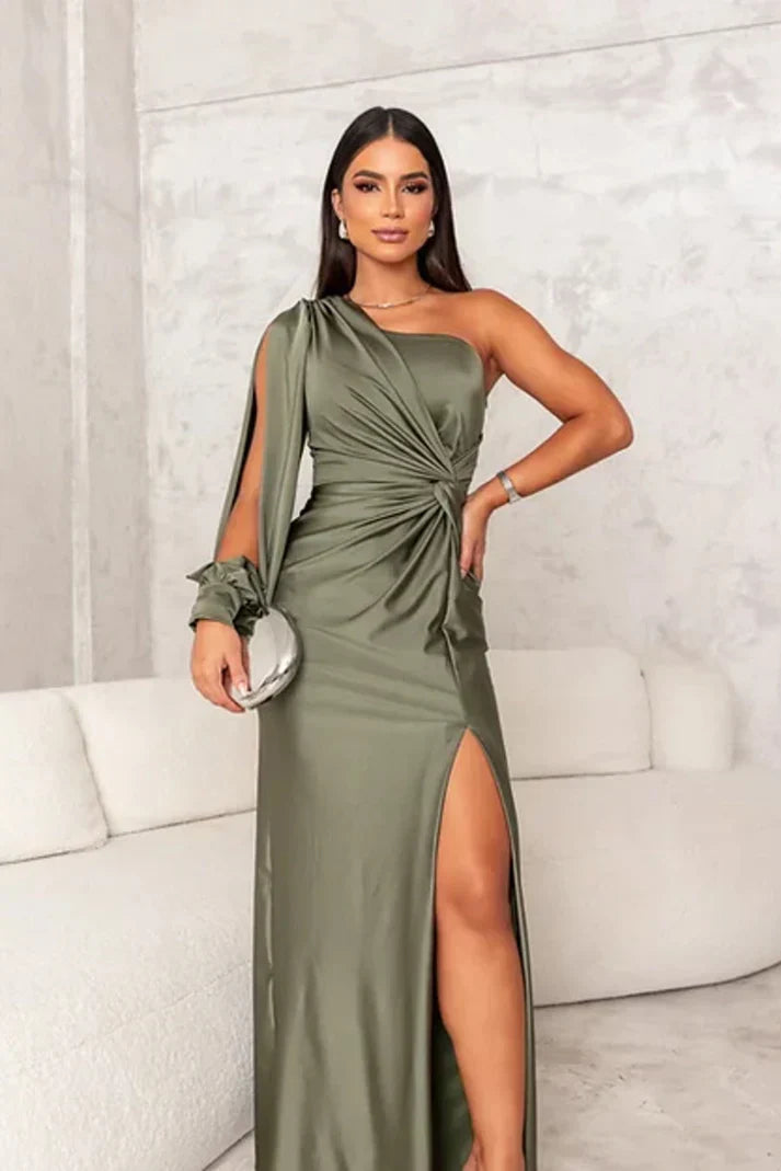 W&W Mode | Satinkleid Mühelose Eleganz Bei Jedem Schritt