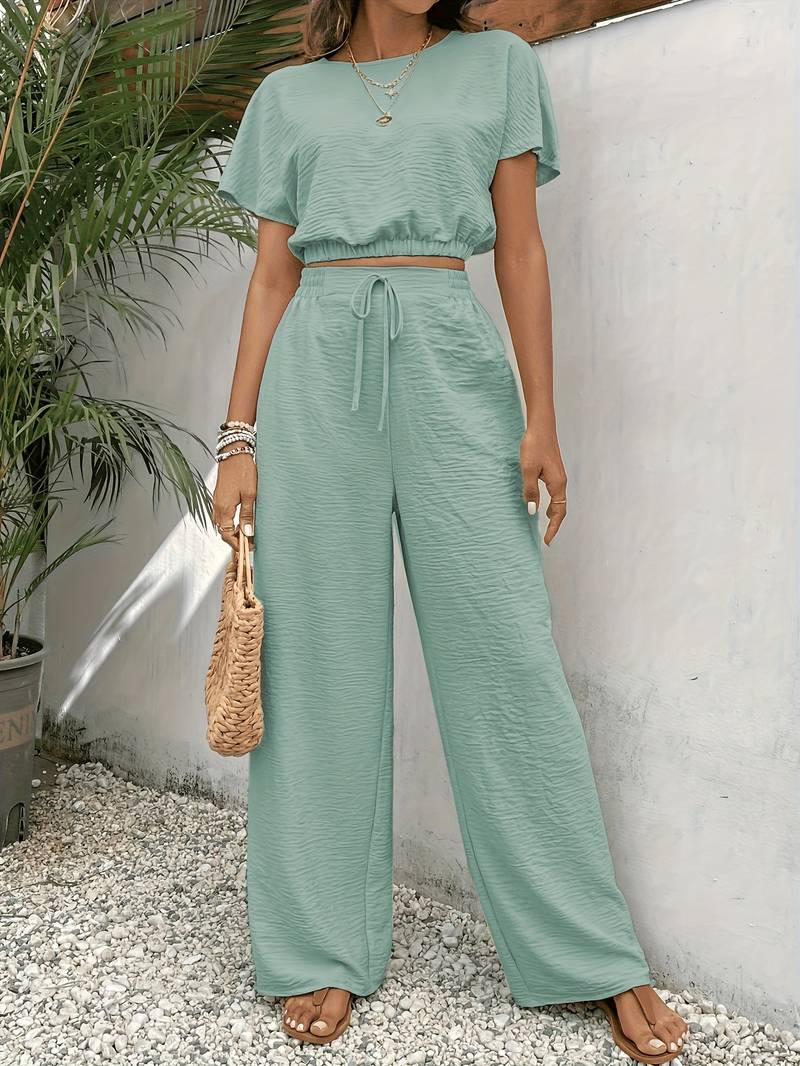 WW | Chic Crop Top T-Shirt und Hochbundhose