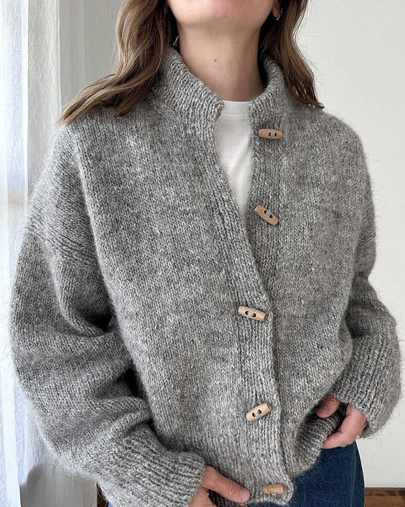 WW | Graue Strickjacke mit Knöpfen