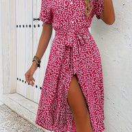 WW | Elegantes Midikleid mit Blumen und Gürtel, Kurze Ärmel, Knopfverschluss