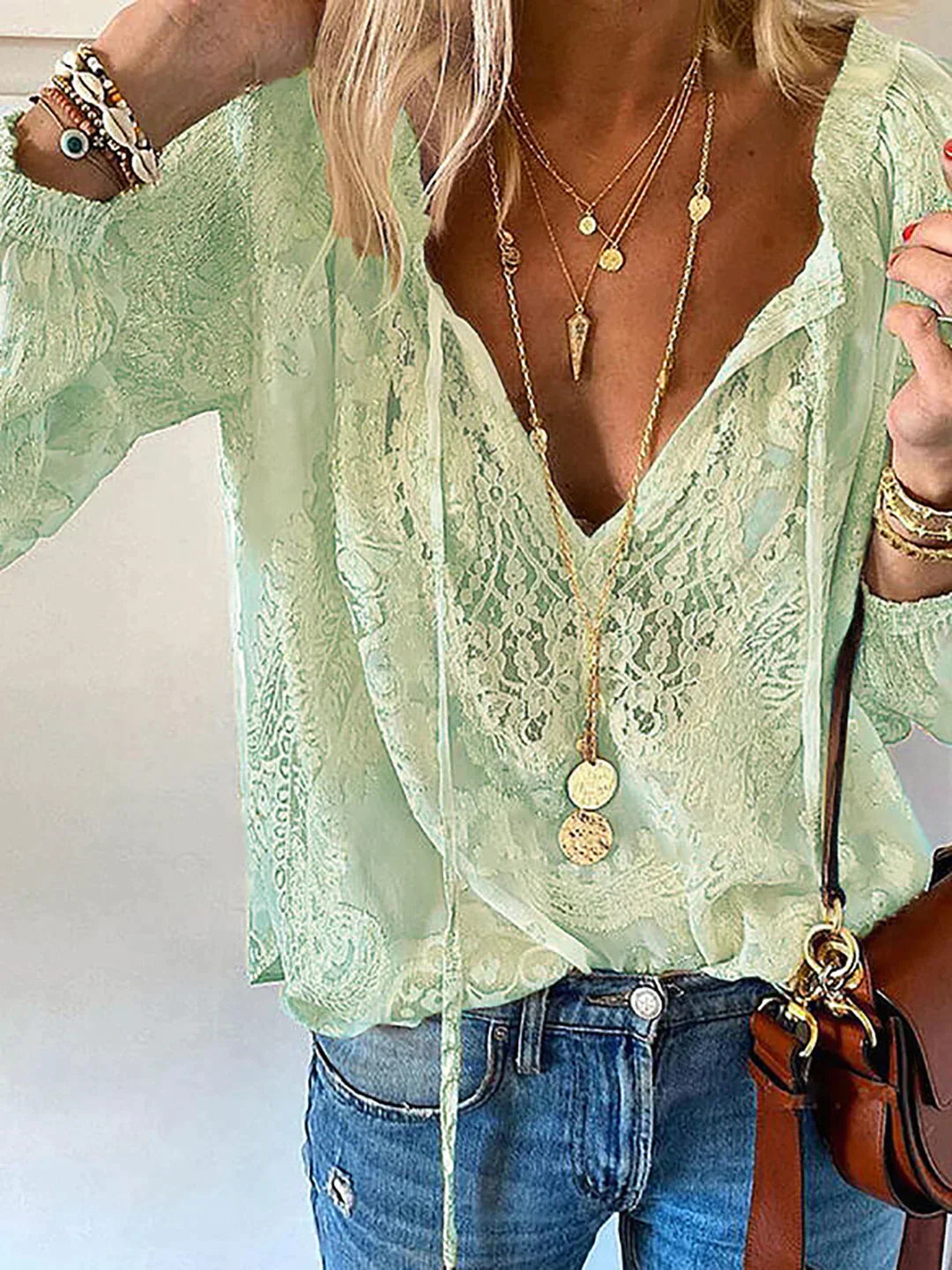 WW - Exklusive Bluse mit Spitzenverzierungen