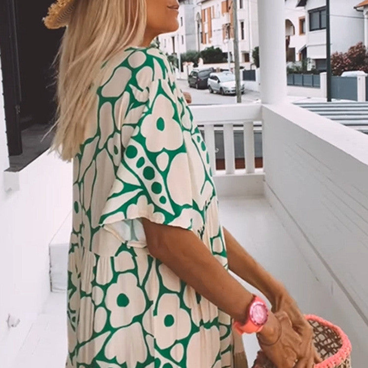 WW | Lockeres, Schlankmachendes Blumenkleid in Großen Größen