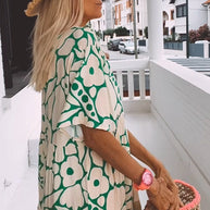 WW | Lockeres, Schlankmachendes Blumenkleid in Großen Größen