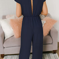 WW | Ein Schlichter, Einfarbiger Jumpsuit mit Geradem Beinschnitt