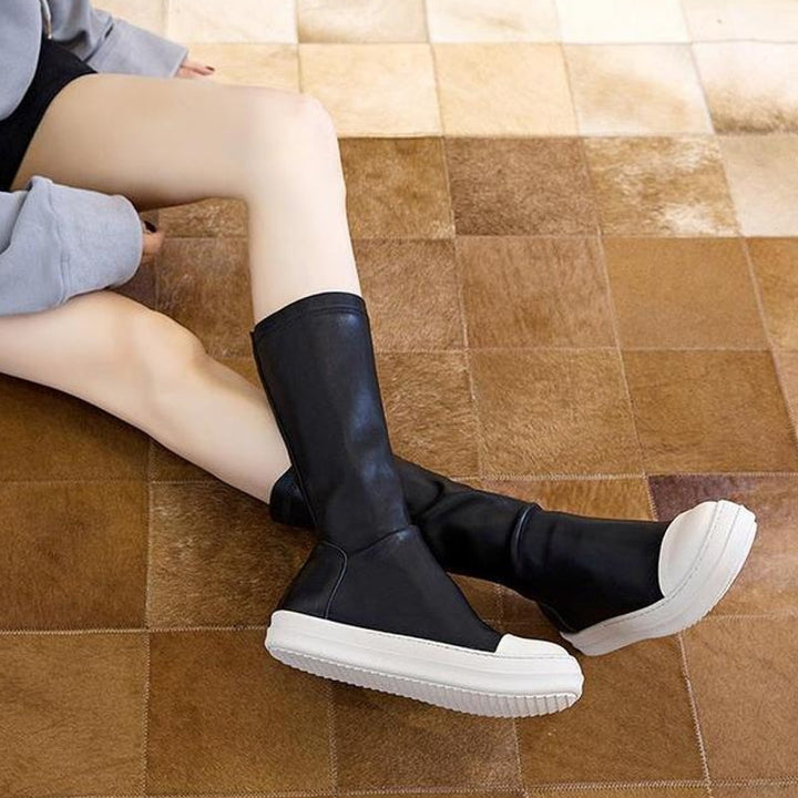 W&W Mode | Flache Stiefel für Frauen