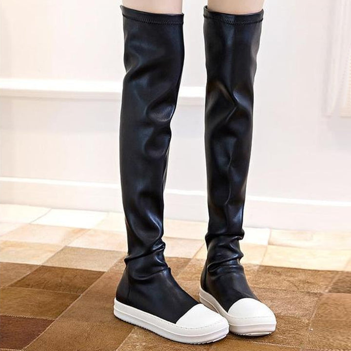 W&W Mode | Flache Stiefel für Frauen