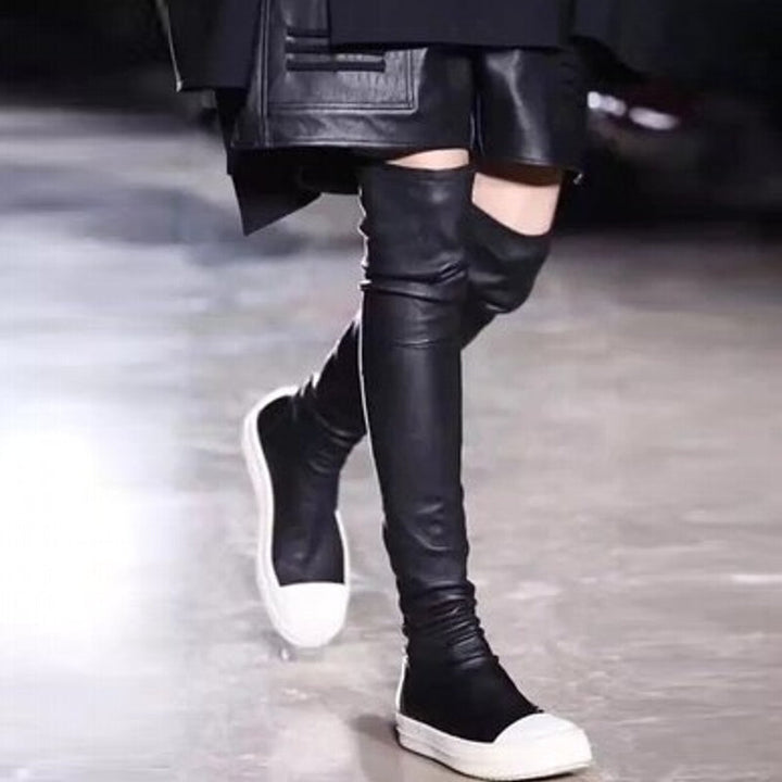 W&W Mode | Flache Stiefel für Frauen
