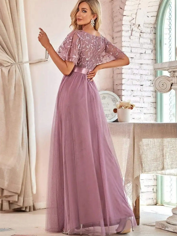 Damen Abendkleid in Maxilänge mit funkelnden Mesh-Blattmotiven