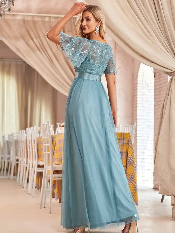 Damen Abendkleid in Maxilänge mit funkelnden Mesh-Blattmotiven