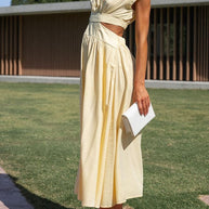 Midikleid mit Ausschnitt