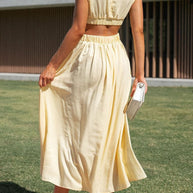 Midikleid mit Ausschnitt