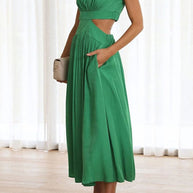 Midikleid mit Ausschnitt