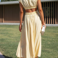 Midikleid mit Ausschnitt