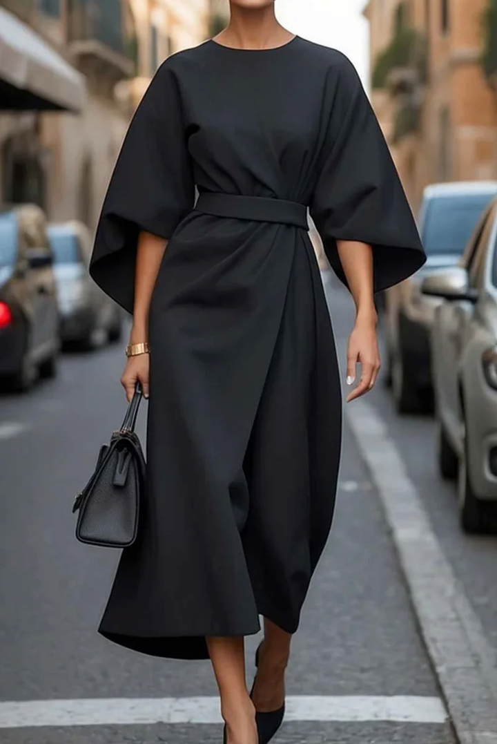 W&W Mode | Elegantes Fließendes Kleid