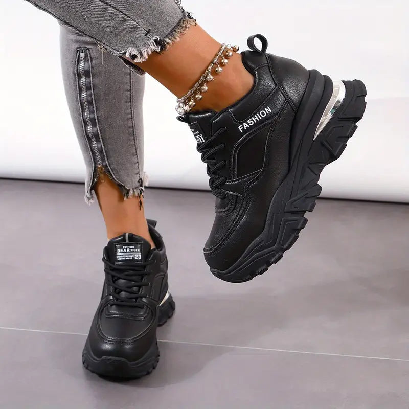 WW | Moderne, Massive Sportschuhe mit Verstellbarer Höhe