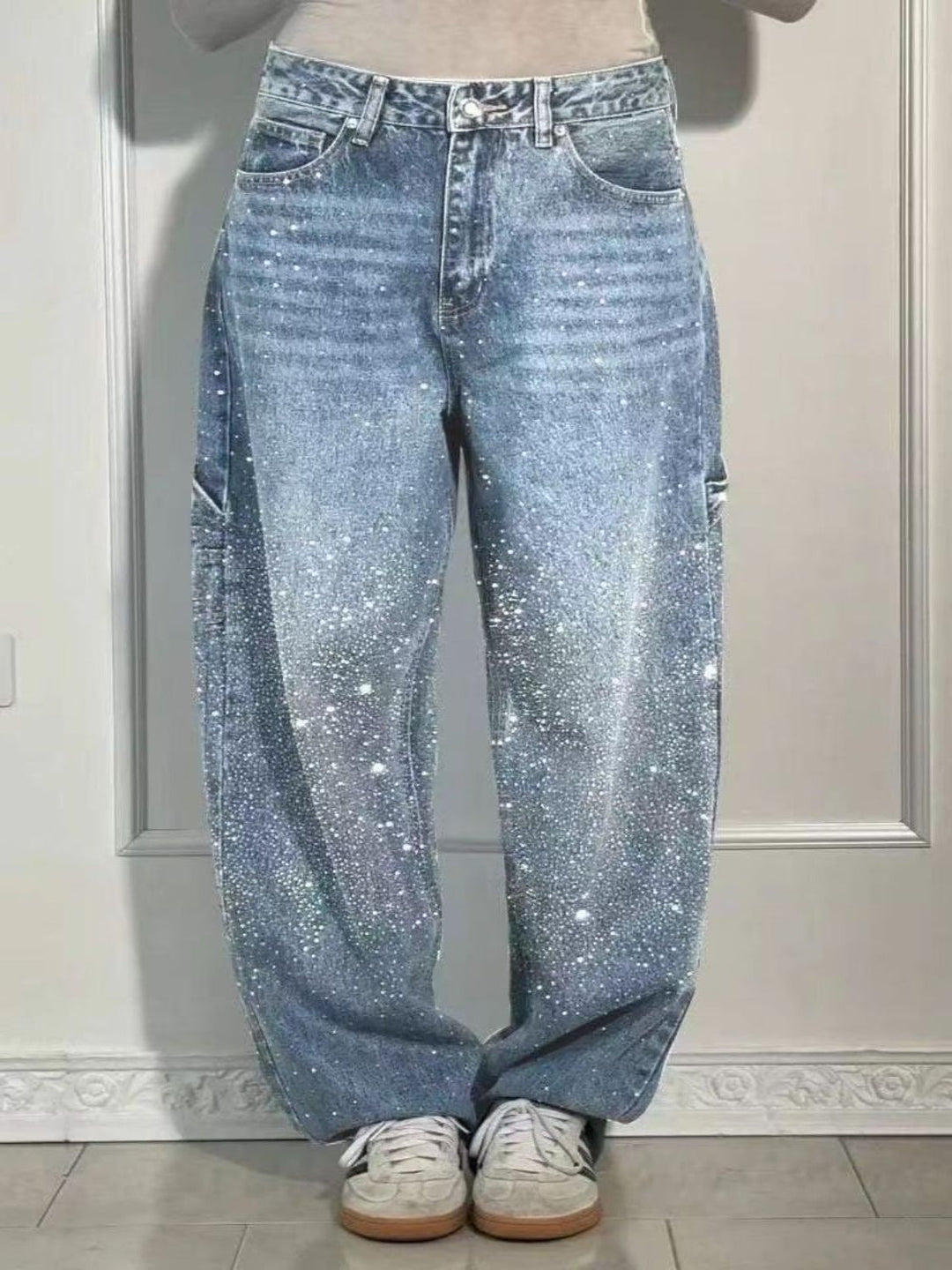 W&W Mode | Damen Gewaschene Jeans Mit Strassdetails Im Weiten Schnitt