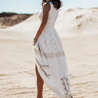 Soléa™ – Sommerliches Maxikleid im Boho-Stil mit Spitze & Schlitz