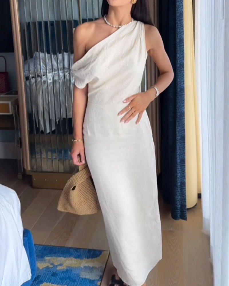 Leinenkleid mit schräger Schulter