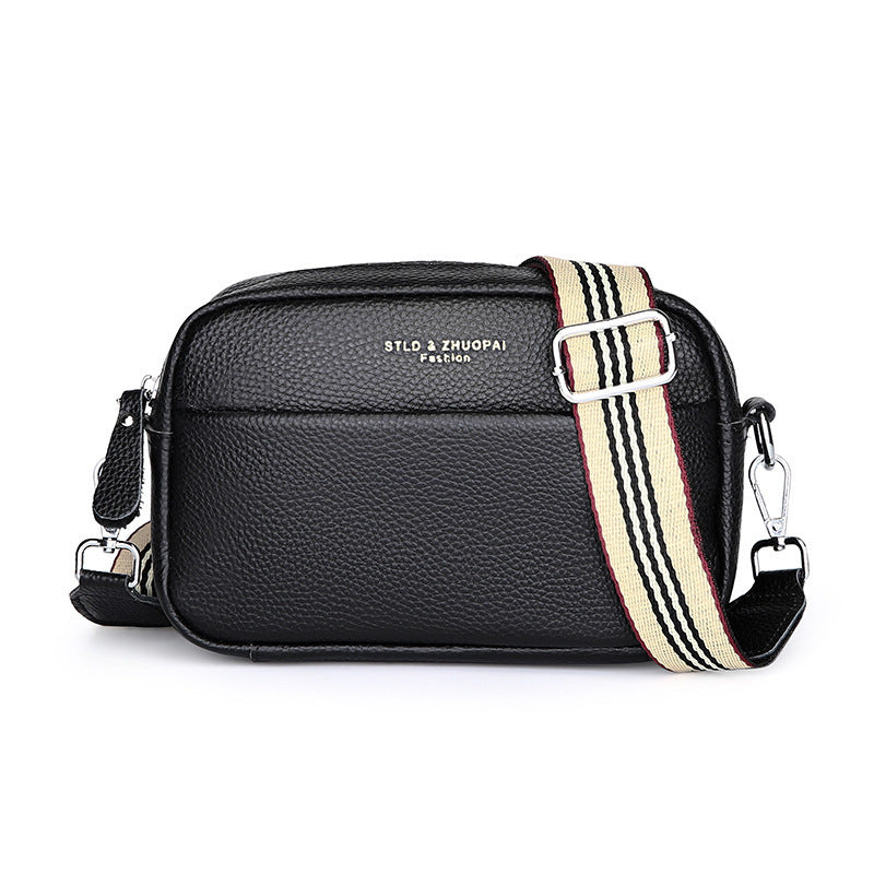 WW | Schlichte Schultertasche Aus Veganem Leder Im Kleinen Quadratischen Format