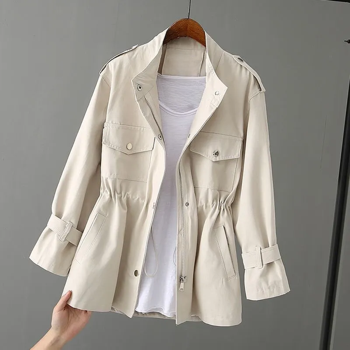 W&W Mode | Romantischer und nachhaltiger Trenchcoat für Damen