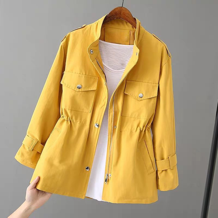W&W Mode | Romantischer und nachhaltiger Trenchcoat für Damen