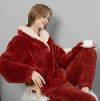 W&W Mode - Pyjama-Set aus flauschigem Fleece für die Nacht