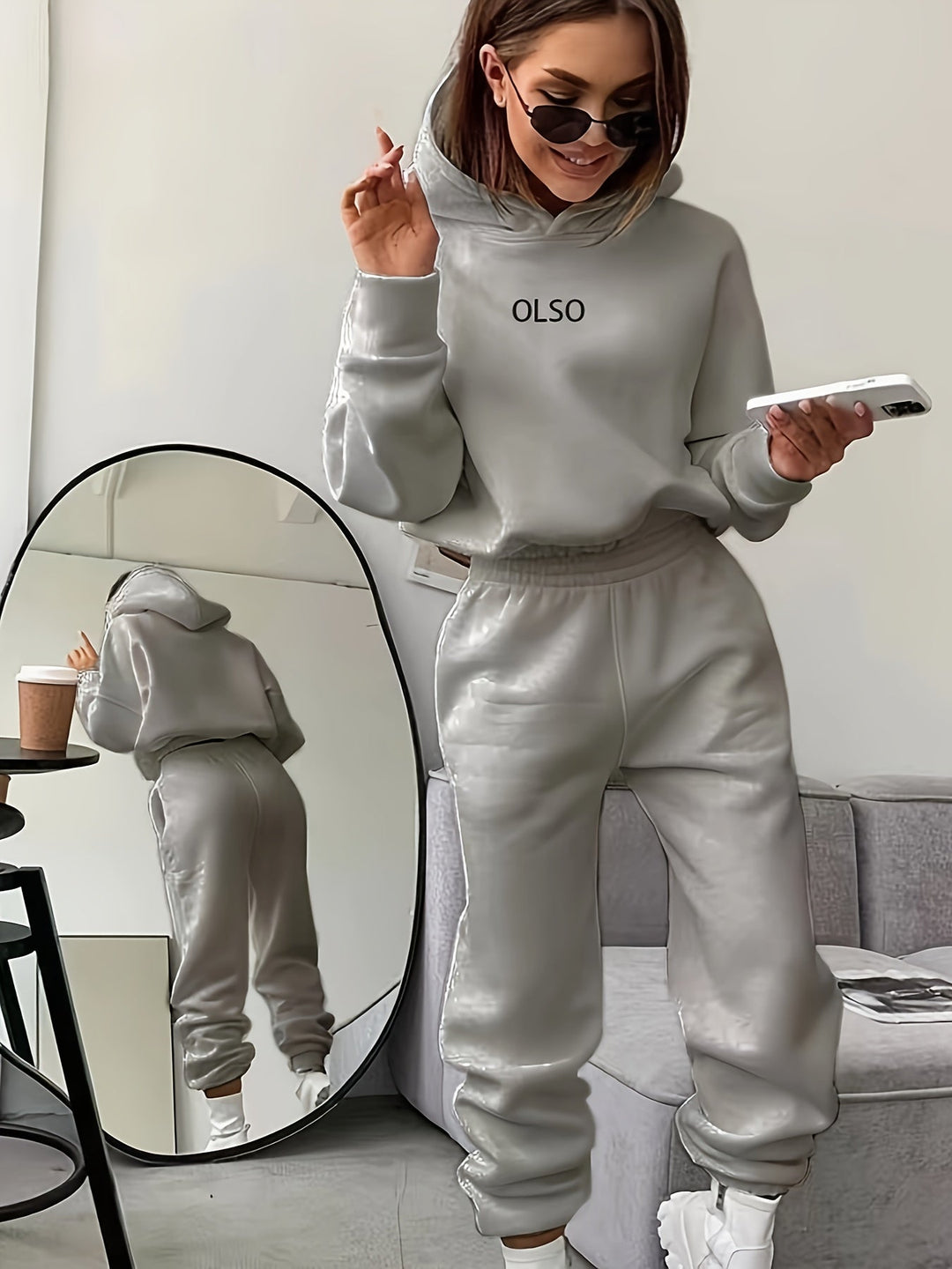 W&W Mode | Oslo Damen Set – Zweiteiliges Set aus Kapuzenpullover und Sweatpants für lässigen Stil und maximalen Komfort.
