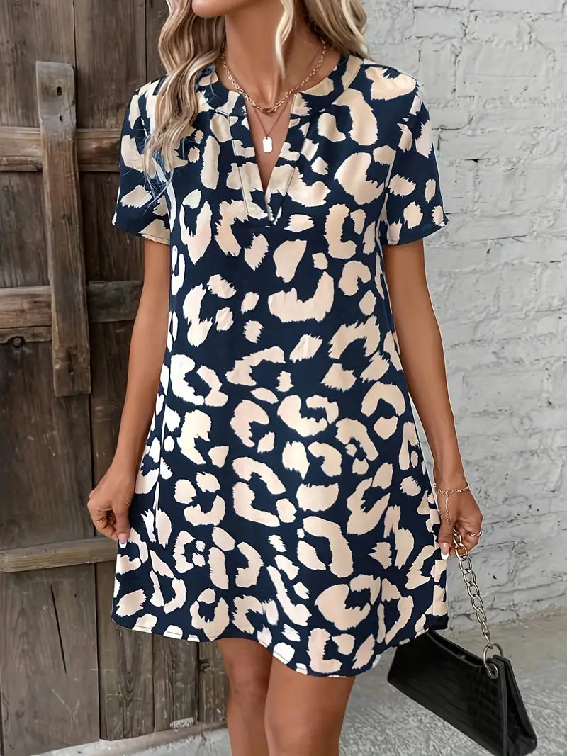 W&W Mode | V-Ausschnitt-Kleid für den femininen Stil
