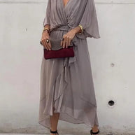 WW | stilvolles und elegantes Chiffonkleid mit V-Ausschnitt
