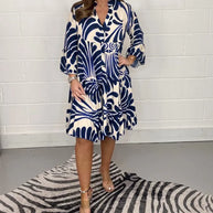 Elegantes Sommerkleid mit V-Ausschnitt