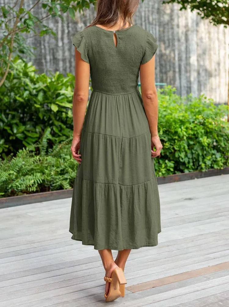 W&W Mode | Elegantes Plissiertes Lagenkleid mit Kurzen Ärmeln