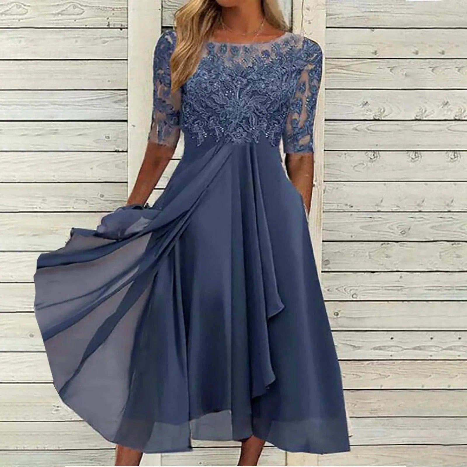 WW | Stilvolles Kleid Mit Zarter Spitze