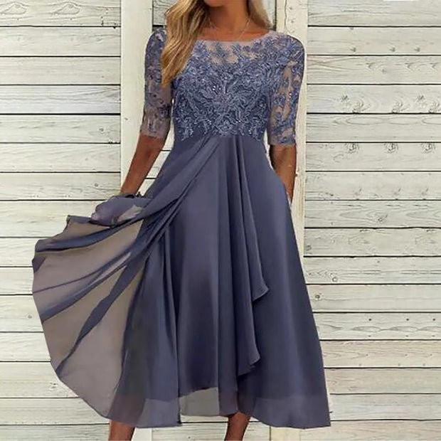 WW | Stilvolles Kleid Mit Zarter Spitze