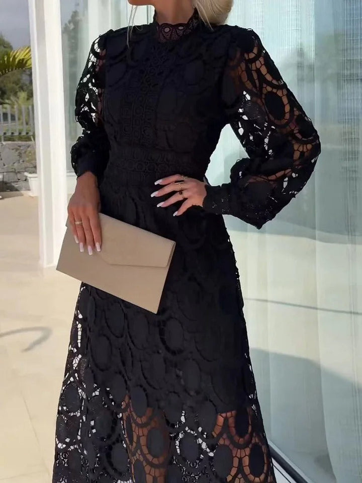 W&W Mode | Elegantes Spitzenkleid für besondere Anlässe