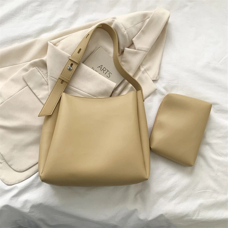 WW - Tote Tasche aus Leder